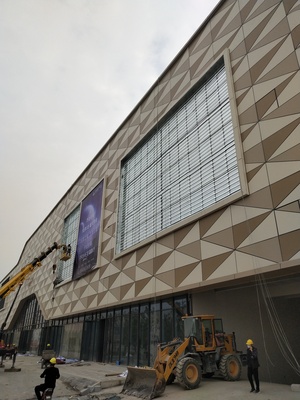 幕墙广告位安装，维修，维护